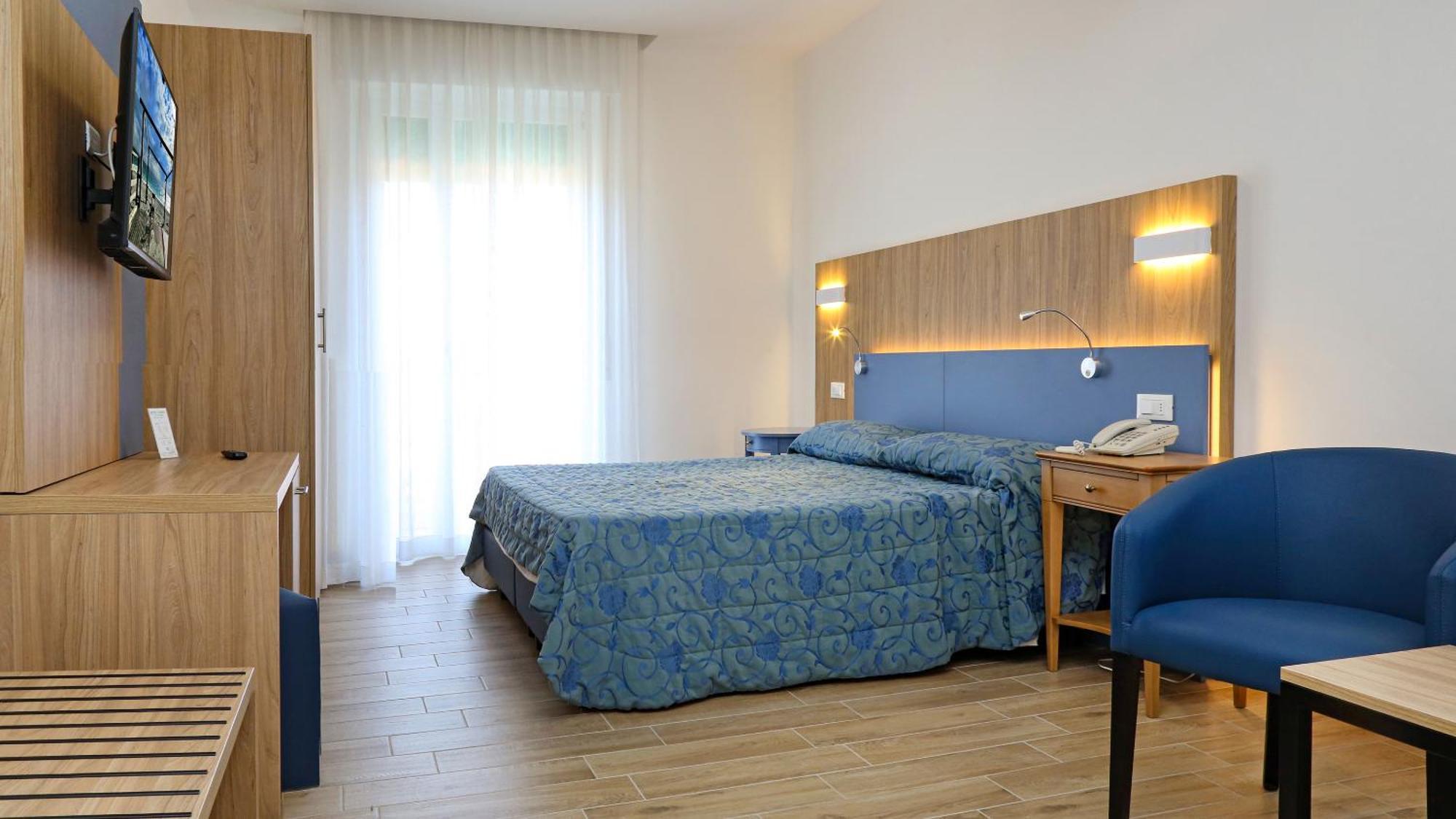 Hotel Marina Bardolino Exterior photo