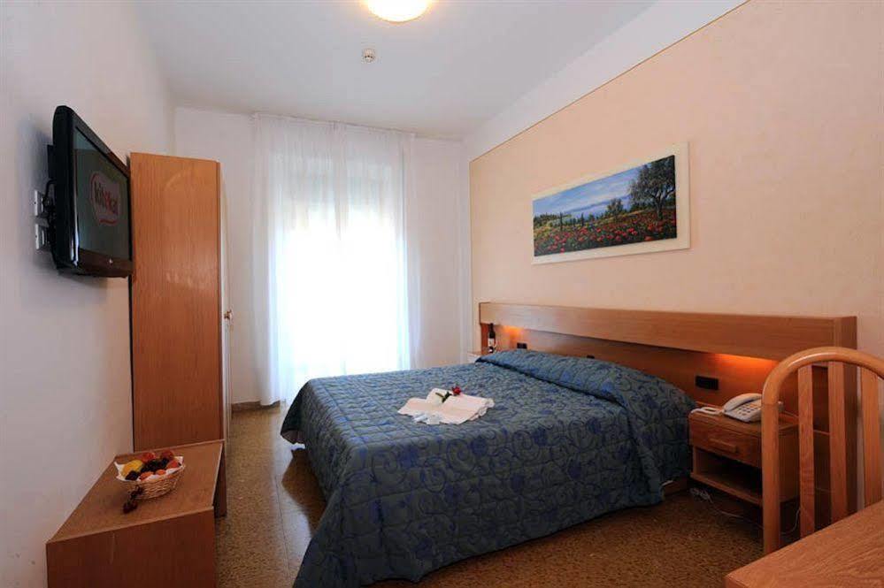 Hotel Marina Bardolino Exterior photo